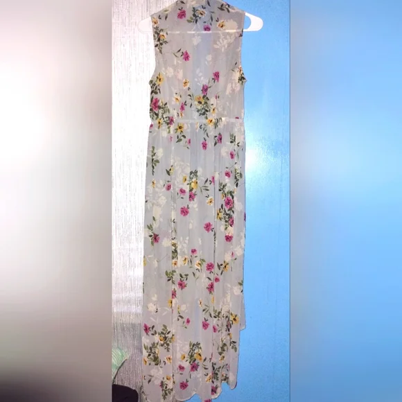 NWOT Floral Sheer Sleeveless Kimono - Picture 5 of 6